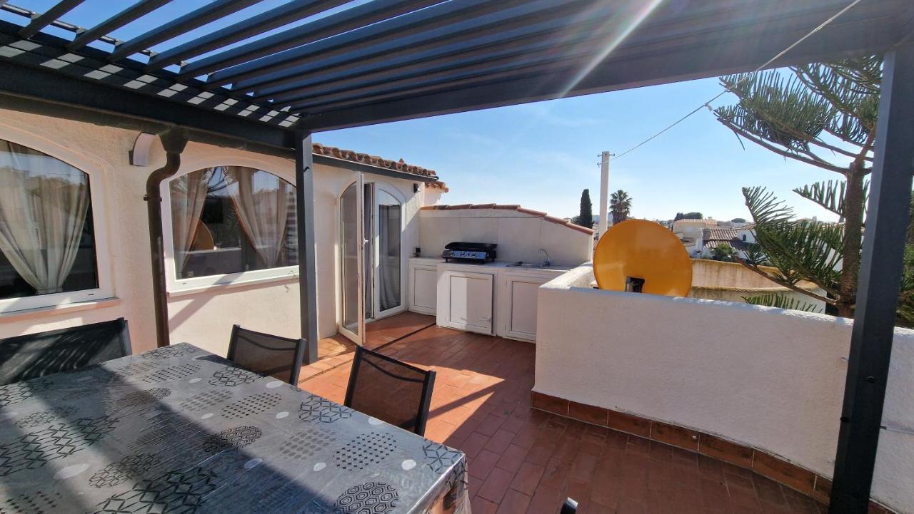 Maison De Vacances Avec Amarre Ampuriabrava Exterior foto